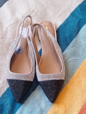 Aldo Two-Tone Crystal Pointed Slingback Flats in Silver and Black Size 7